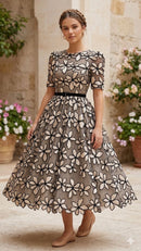 Tule Bordado Contrast