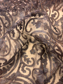 Tule Bordado com Couro