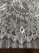 Renda Francesa 3,7metros | Venda apenas peça inteira.