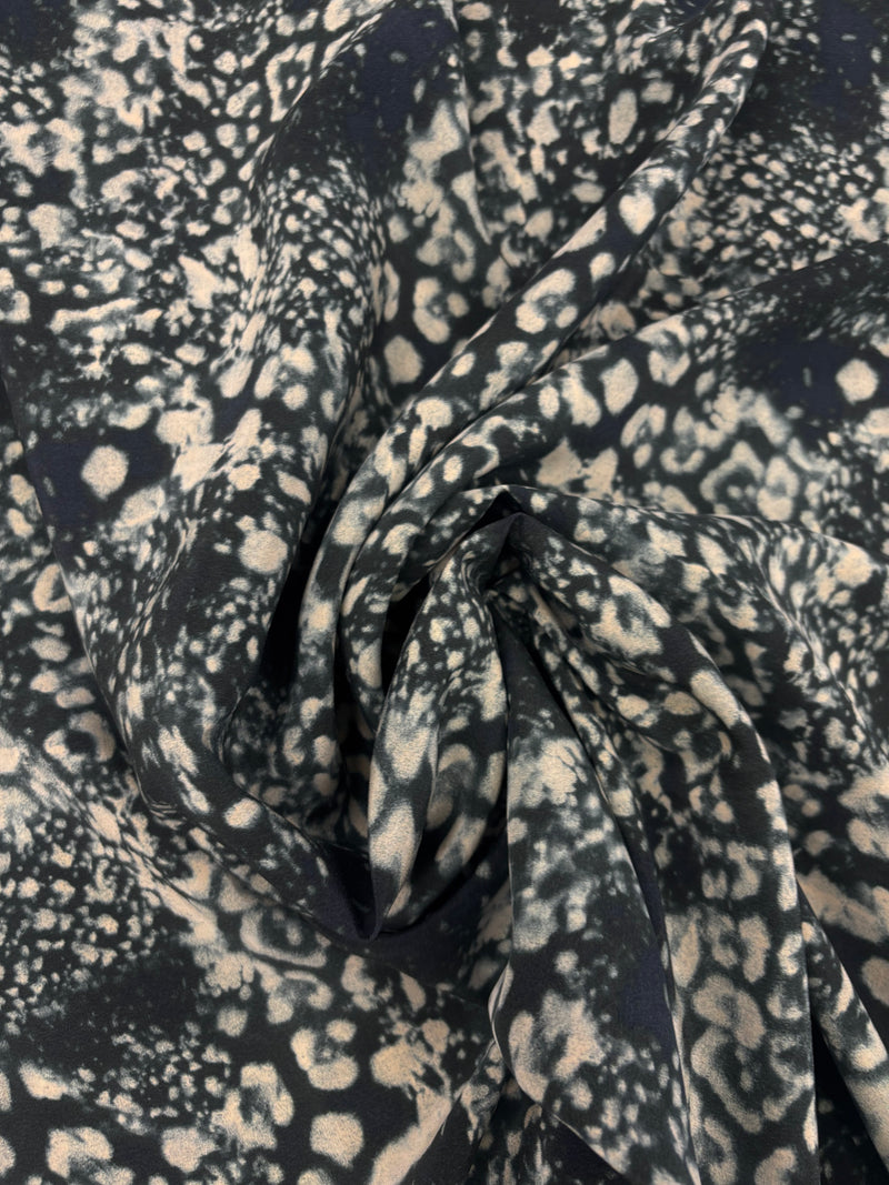 Crepe de Chine Preto Esverdeado