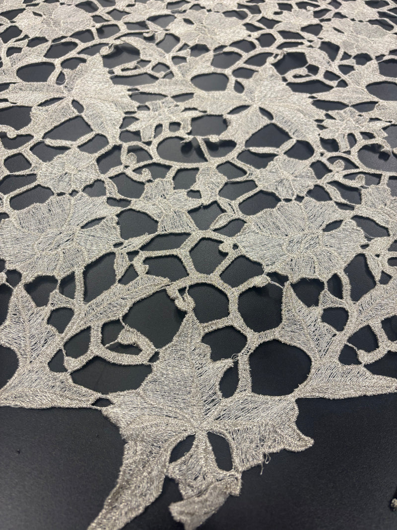 Renda Richelieu Mabely