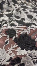 Tule bordado Rosas